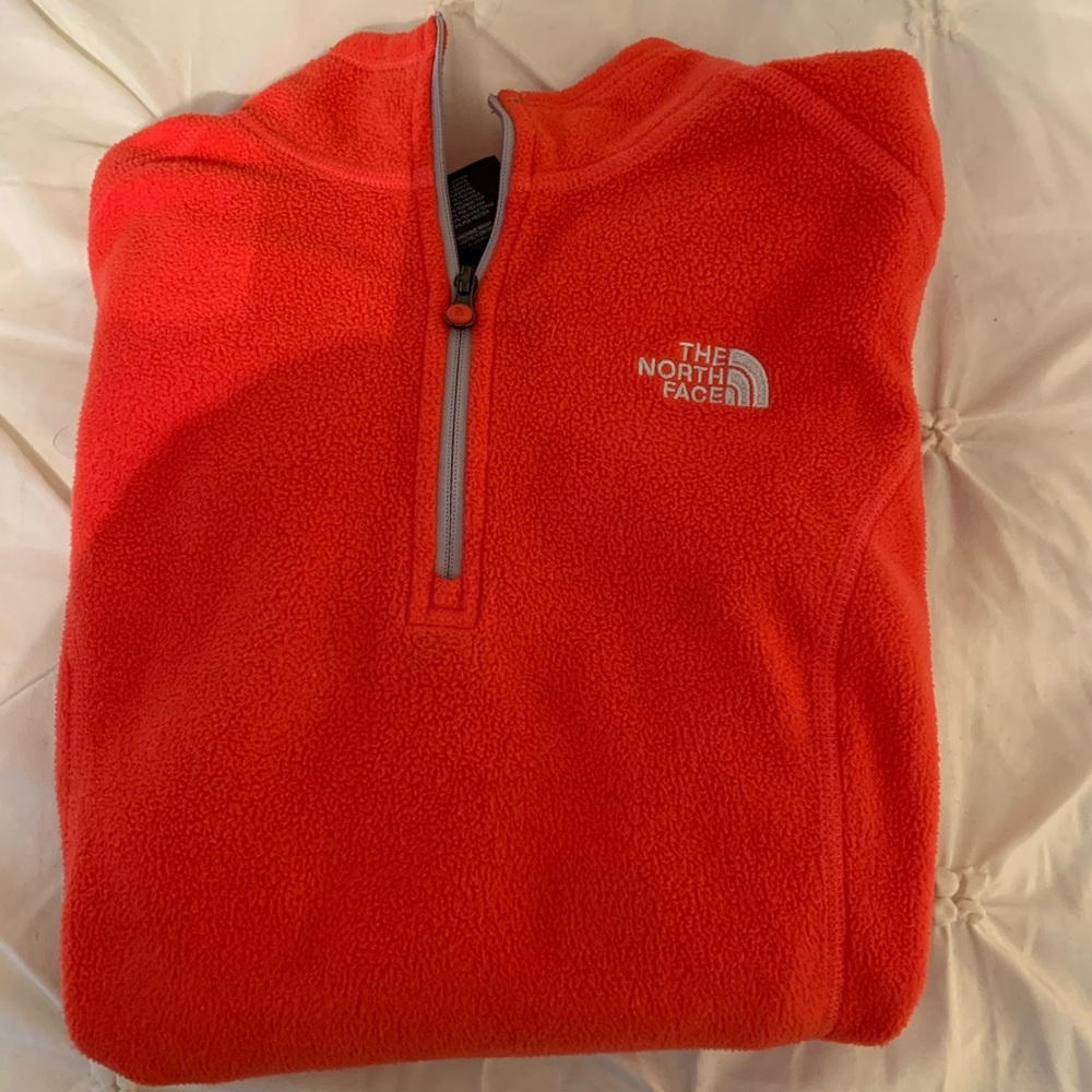 North face pullover